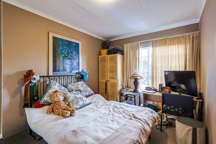 3 Bedroom Property for Sale in Faerie Glen Gauteng
