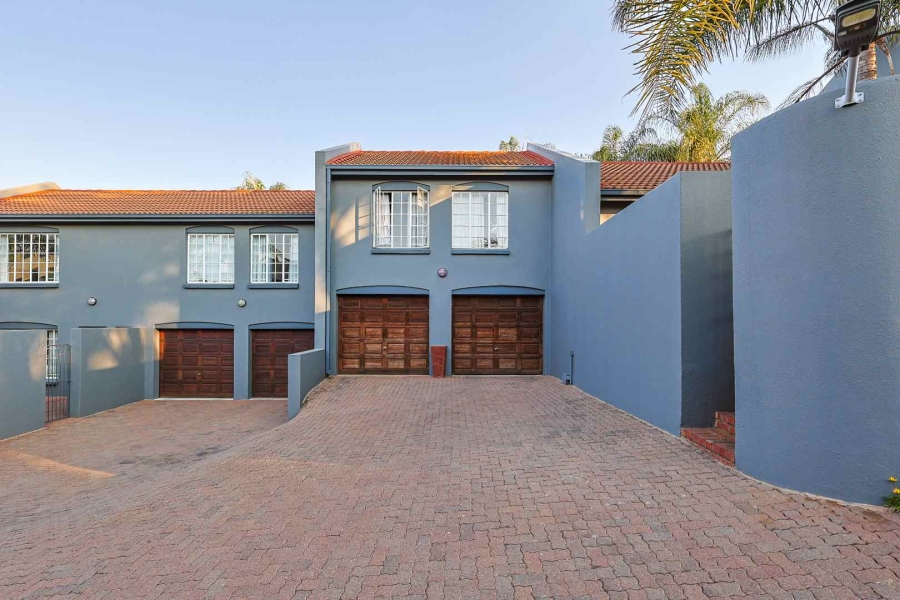 3 Bedroom Property for Sale in Faerie Glen Gauteng