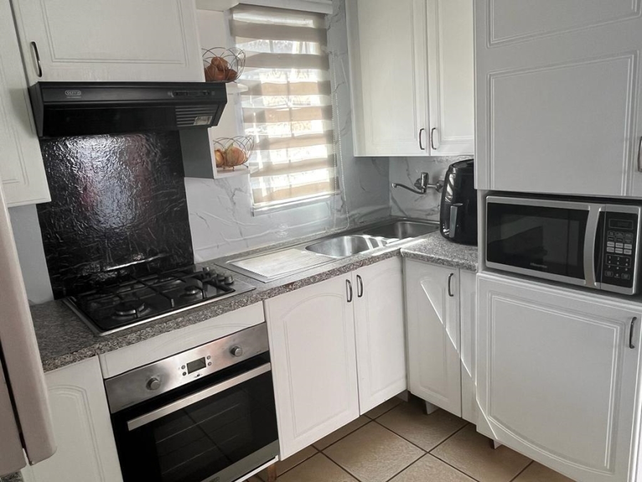 2 Bedroom Property for Sale in South Hills Gauteng