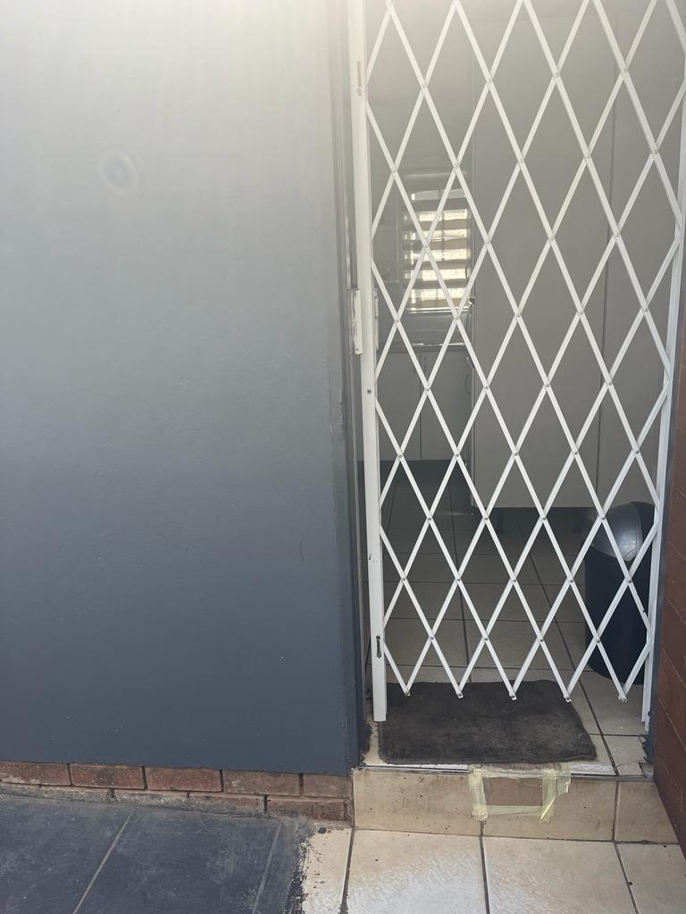 2 Bedroom Property for Sale in South Hills Gauteng