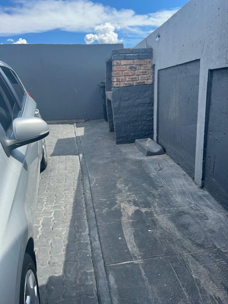 2 Bedroom Property for Sale in South Hills Gauteng