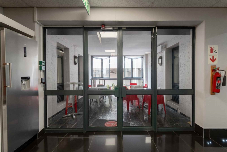 To Let Commercial Property for Rent in Magaliessig Gauteng