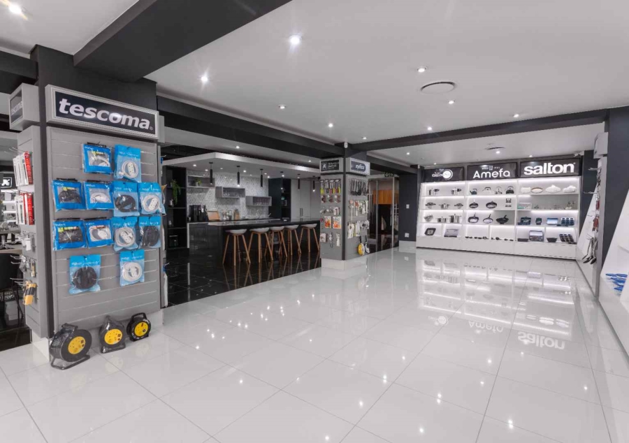 To Let Commercial Property for Rent in Magaliessig Gauteng