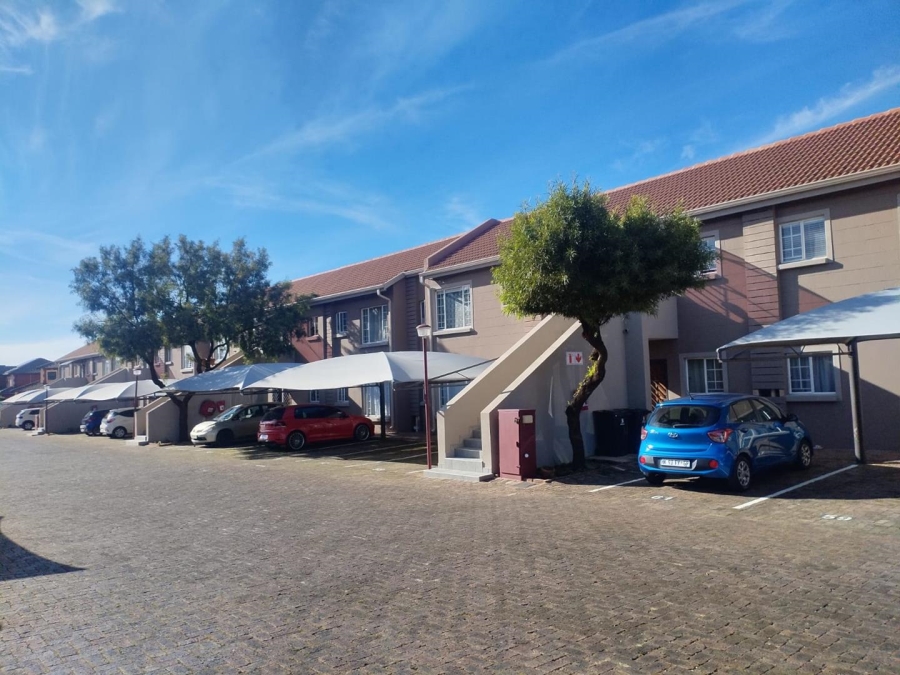 To Let 2 Bedroom Property for Rent in Rynfield A H Gauteng