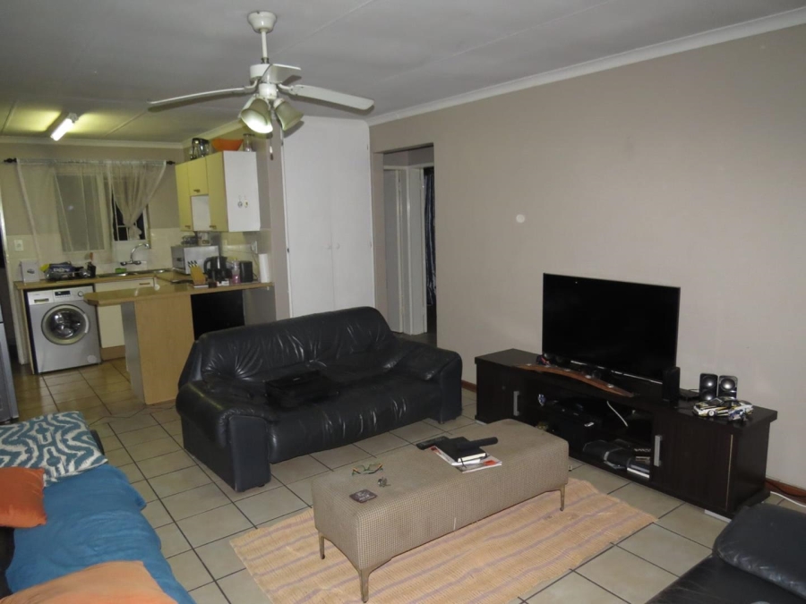 To Let 2 Bedroom Property for Rent in Ravenswood Gauteng
