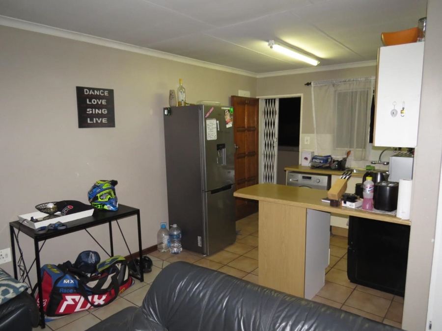 To Let 2 Bedroom Property for Rent in Ravenswood Gauteng