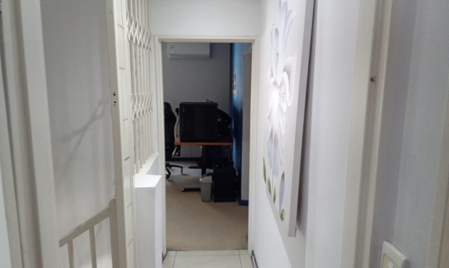 2 Bedroom Property for Sale in Sandton Central Gauteng