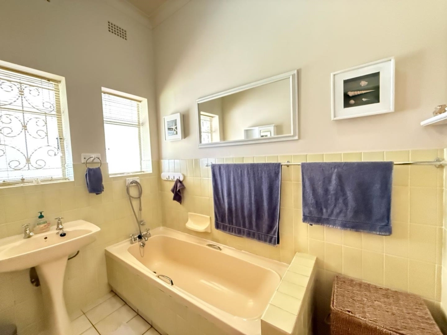 4 Bedroom Property for Sale in Discovery Gauteng