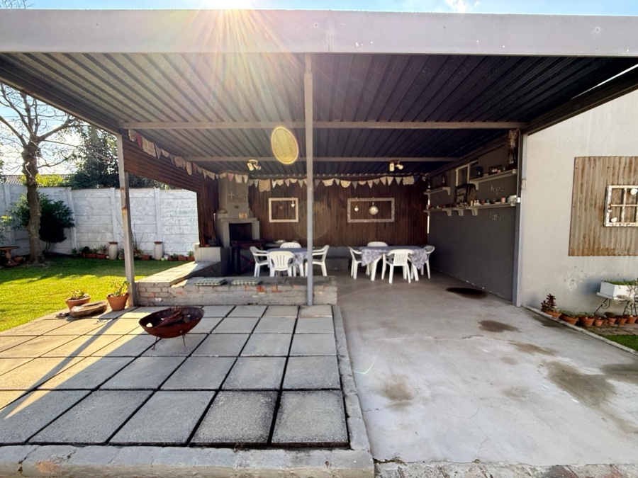 4 Bedroom Property for Sale in Discovery Gauteng