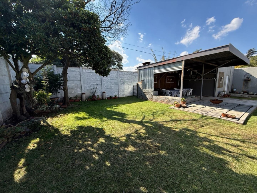 4 Bedroom Property for Sale in Discovery Gauteng