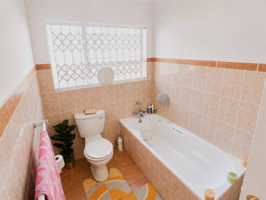 3 Bedroom Property for Sale in Wilgeheuwel Gauteng