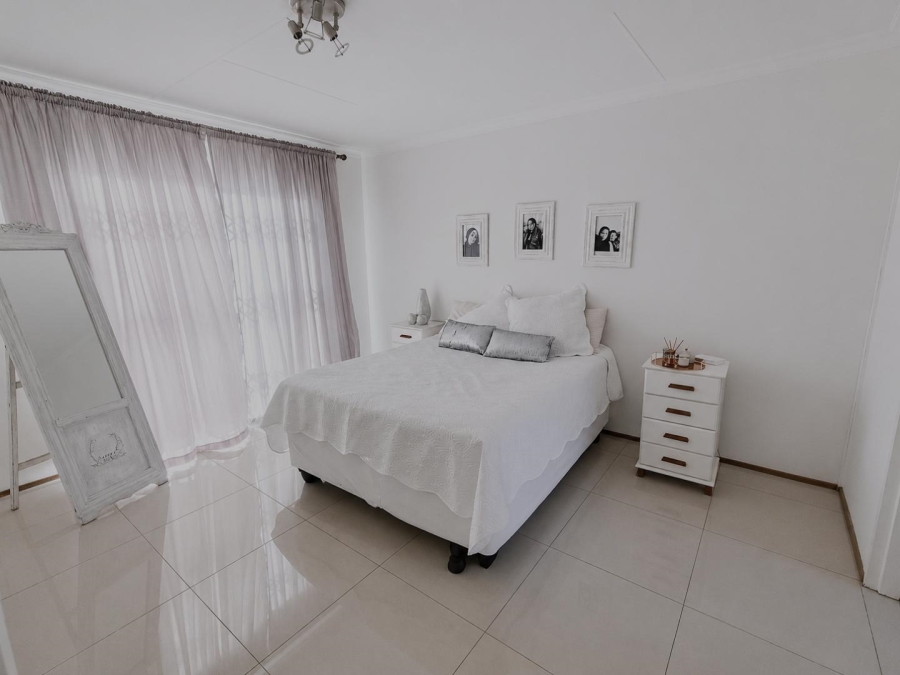 3 Bedroom Property for Sale in Wilgeheuwel Gauteng
