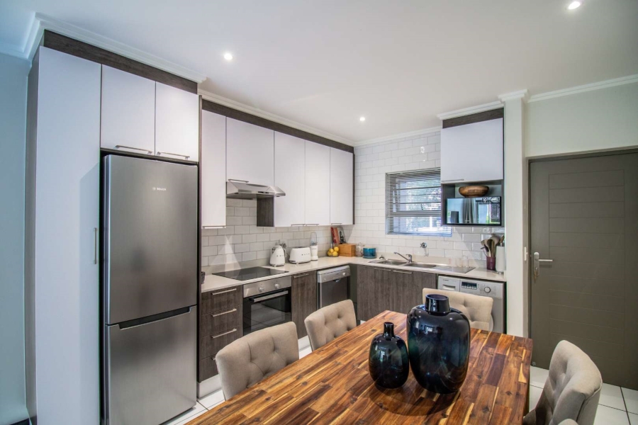 To Let 2 Bedroom Property for Rent in Lonehill Gauteng