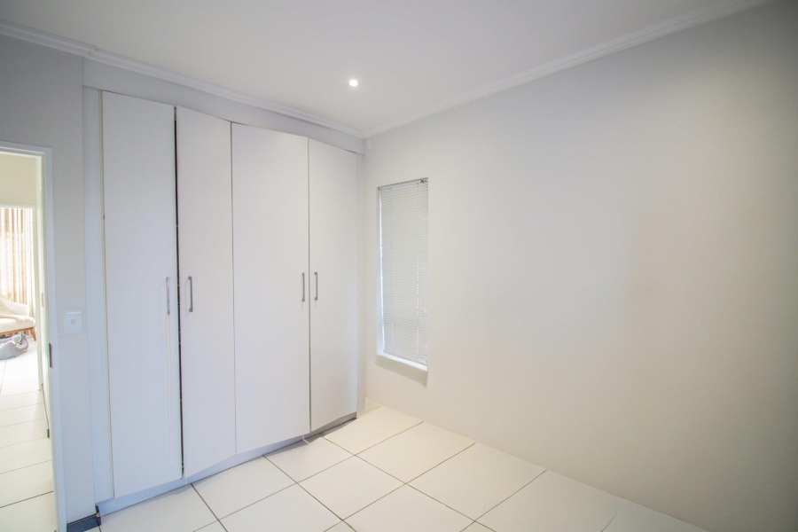 To Let 2 Bedroom Property for Rent in Lonehill Gauteng