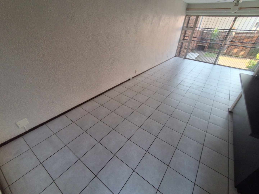 To Let 2 Bedroom Property for Rent in Silverton Gauteng