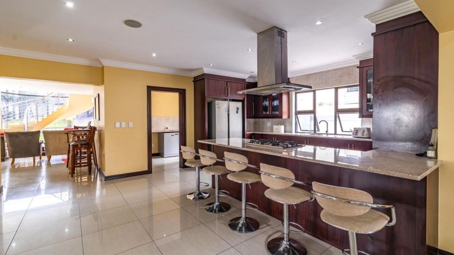 5 Bedroom Property for Sale in Aspen Hills Gauteng