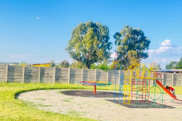 3 Bedroom Property for Sale in Roodepoort Gauteng