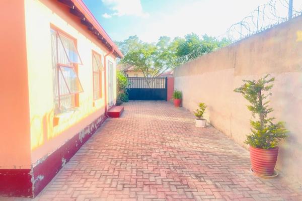 3 Bedroom Property for Sale in Roodepoort Gauteng