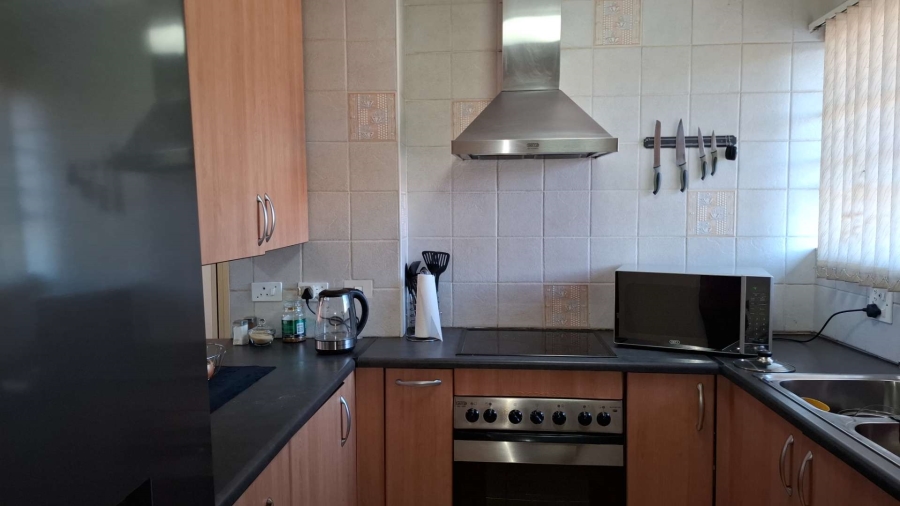 To Let 2 Bedroom Property for Rent in Verwoerdpark Gauteng