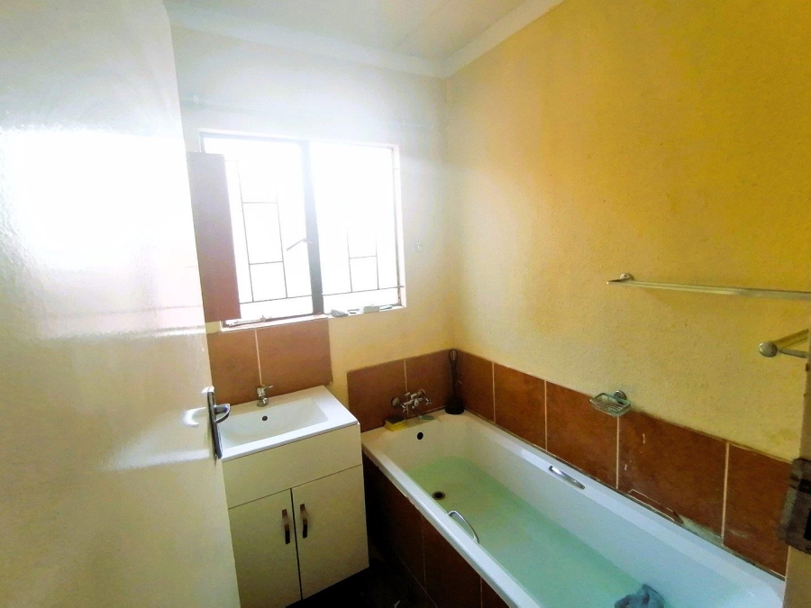3 Bedroom Property for Sale in Soshanguve East Gauteng