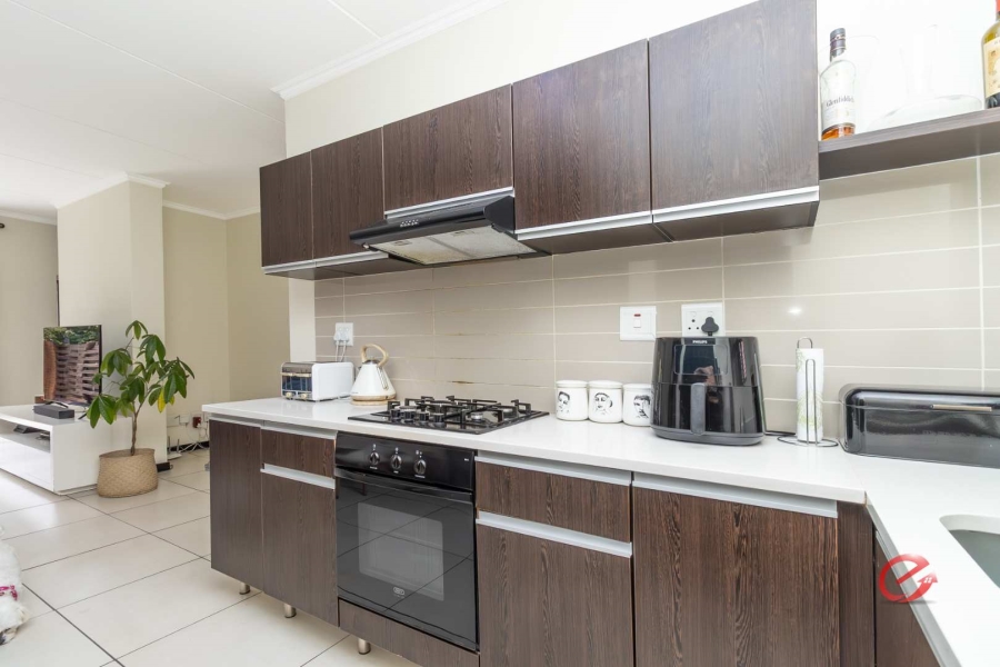 To Let 3 Bedroom Property for Rent in Fourways Gauteng