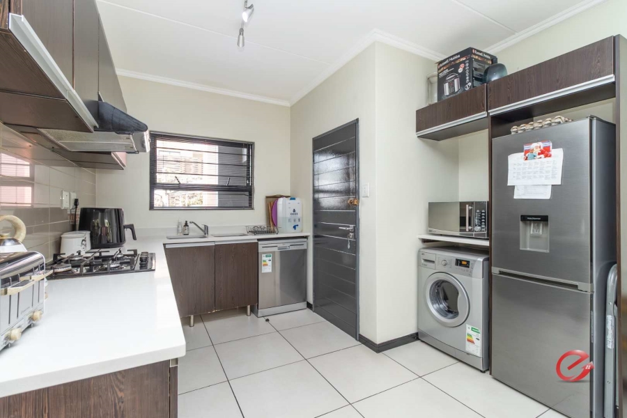 To Let 3 Bedroom Property for Rent in Fourways Gauteng