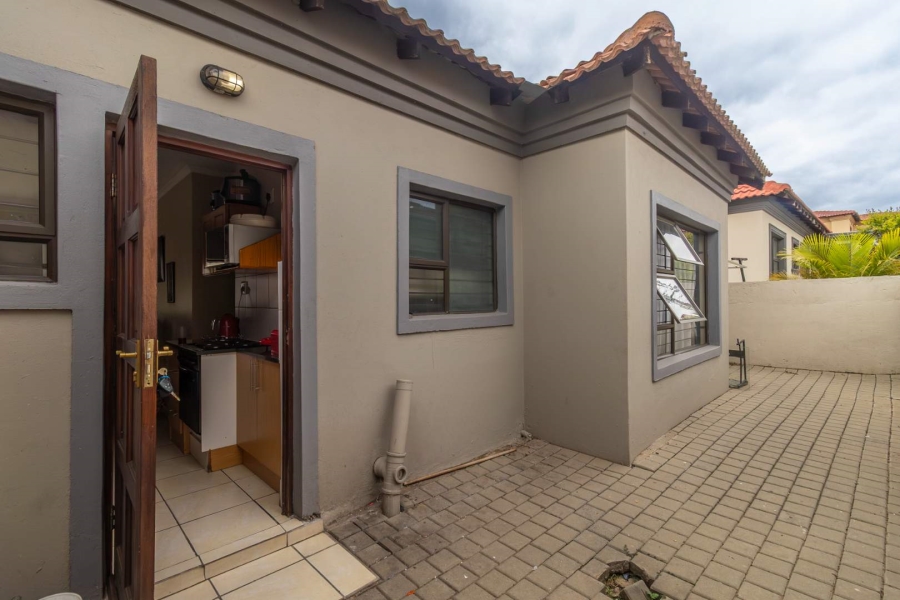 3 Bedroom Property for Sale in Noordwyk Gauteng