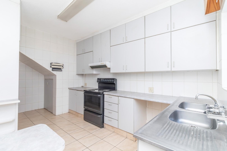 3 Bedroom Property for Sale in Fairland Gauteng