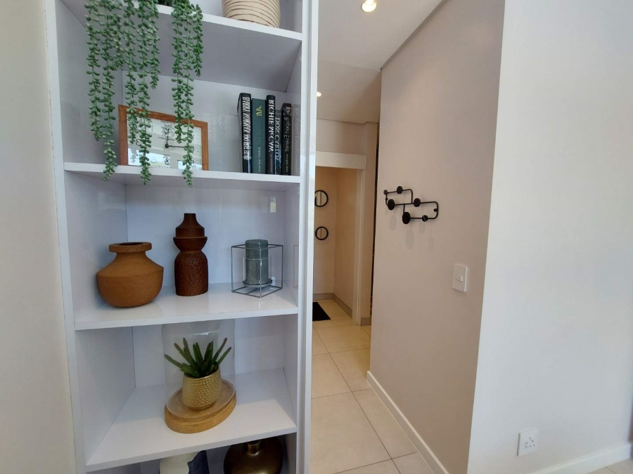 To Let 2 Bedroom Property for Rent in Glenadrienne Gauteng