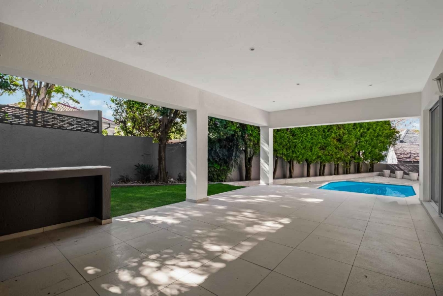 To Let 5 Bedroom Property for Rent in Dainfern Golf Estate Gauteng