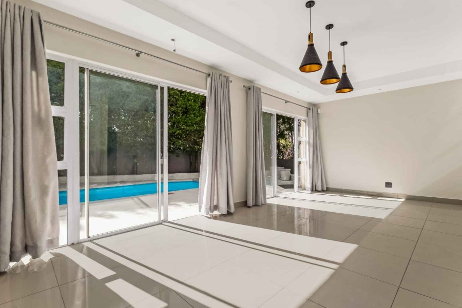 To Let 5 Bedroom Property for Rent in Dainfern Golf Estate Gauteng