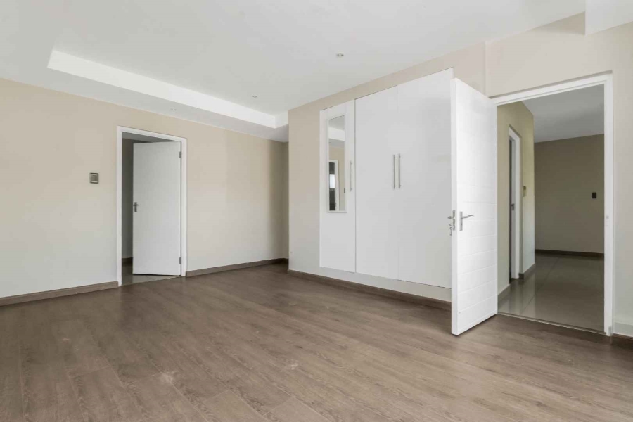 To Let 5 Bedroom Property for Rent in Dainfern Golf Estate Gauteng