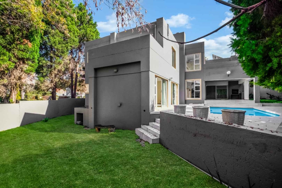 To Let 5 Bedroom Property for Rent in Dainfern Golf Estate Gauteng
