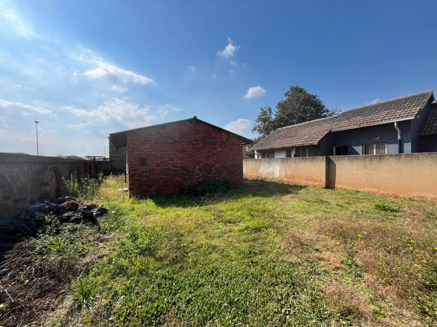 2 Bedroom Property for Sale in Vosloorus Gauteng