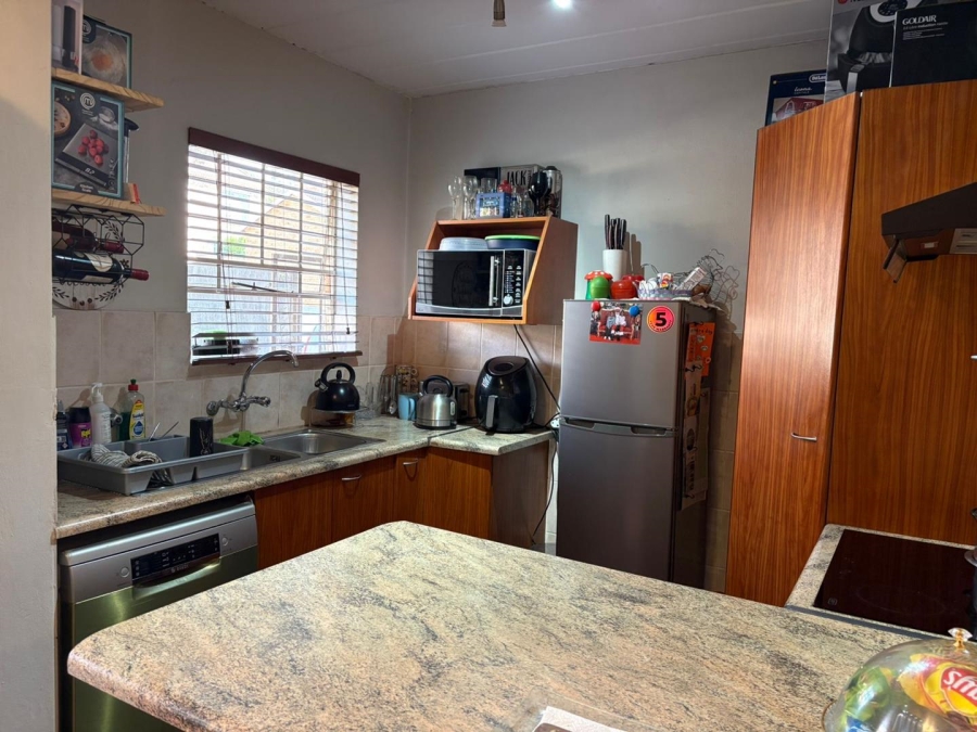 3 Bedroom Property for Sale in Allens Nek Gauteng