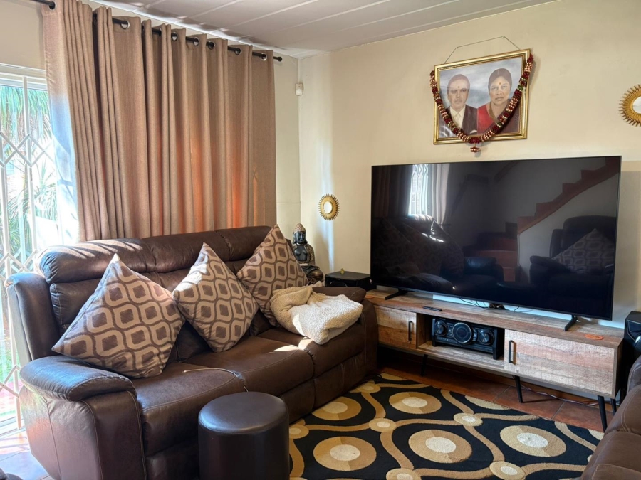 3 Bedroom Property for Sale in Allens Nek Gauteng