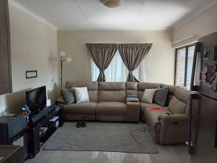 2 Bedroom Property for Sale in Pomona Gauteng