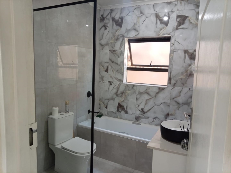 2 Bedroom Property for Sale in Pomona Gauteng