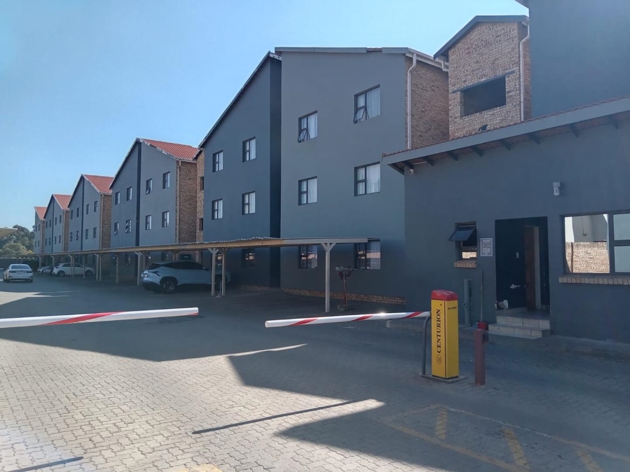 2 Bedroom Property for Sale in Pomona Gauteng