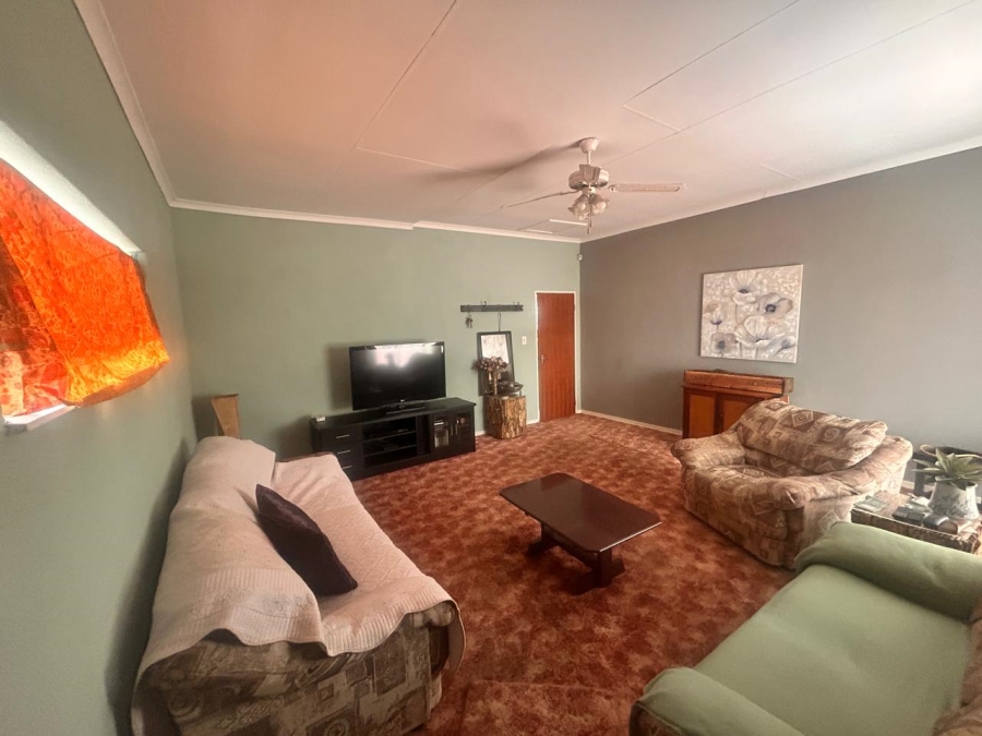 4 Bedroom Property for Sale in Brackenhurst Gauteng