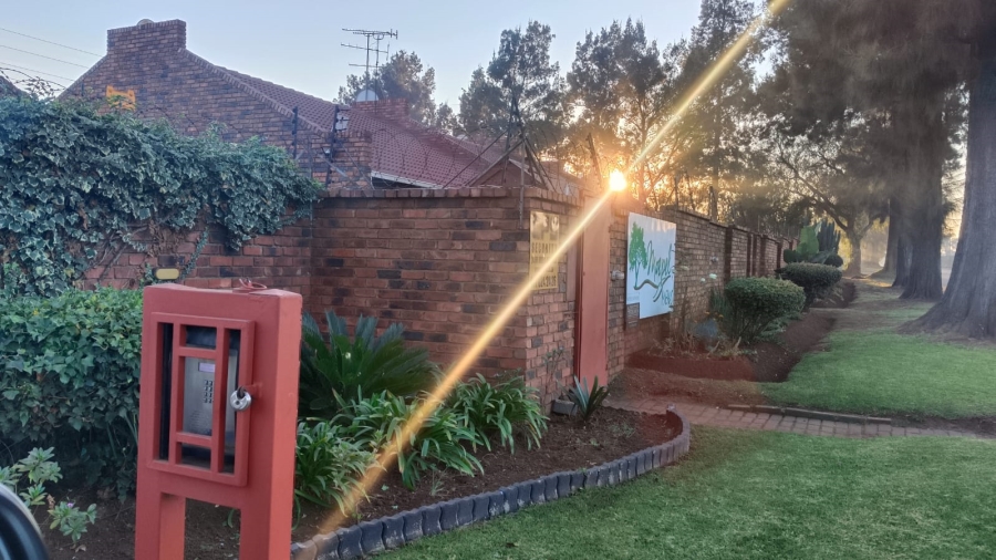 2 Bedroom Property for Sale in Mayberry Park Gauteng