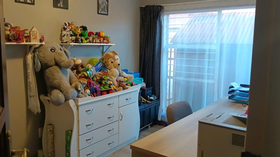 2 Bedroom Property for Sale in Mayberry Park Gauteng