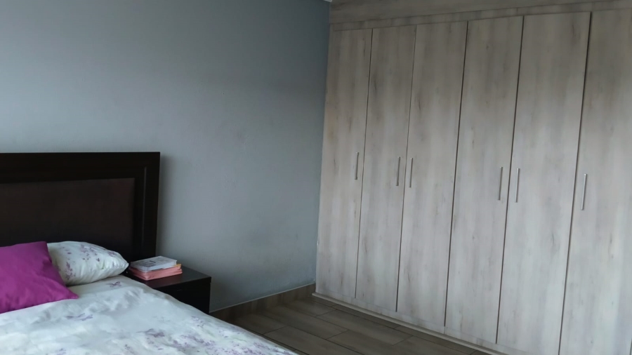 2 Bedroom Property for Sale in Mayberry Park Gauteng