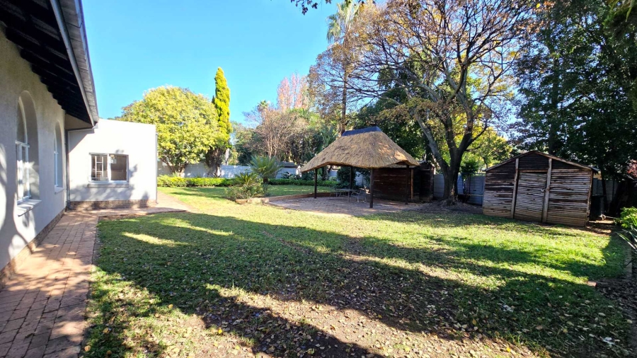 4 Bedroom Property for Sale in Garsfontein Gauteng