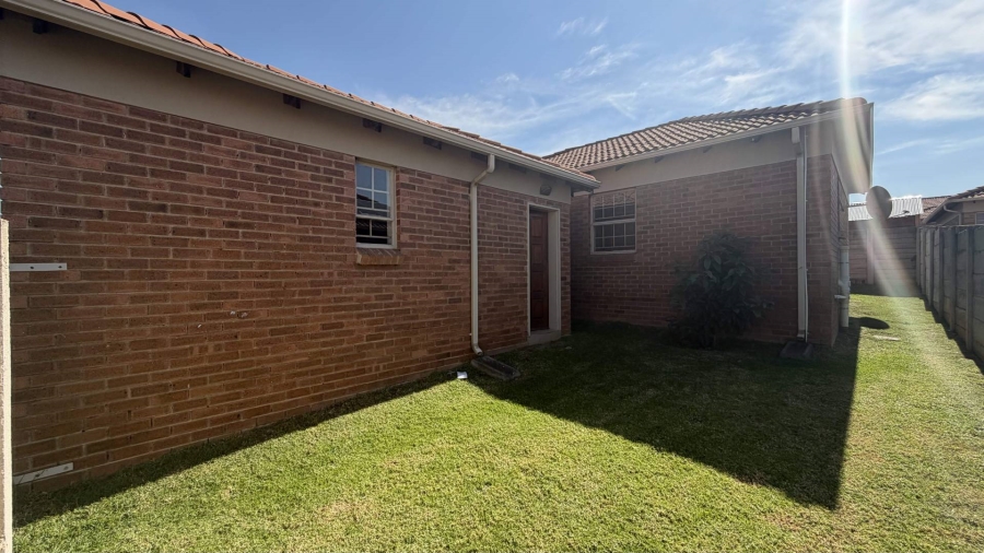 3 Bedroom Property for Sale in Rua Vista Gauteng