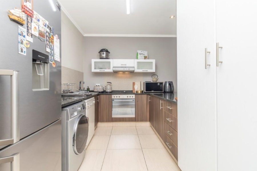To Let 2 Bedroom Property for Rent in Morningside Gauteng
