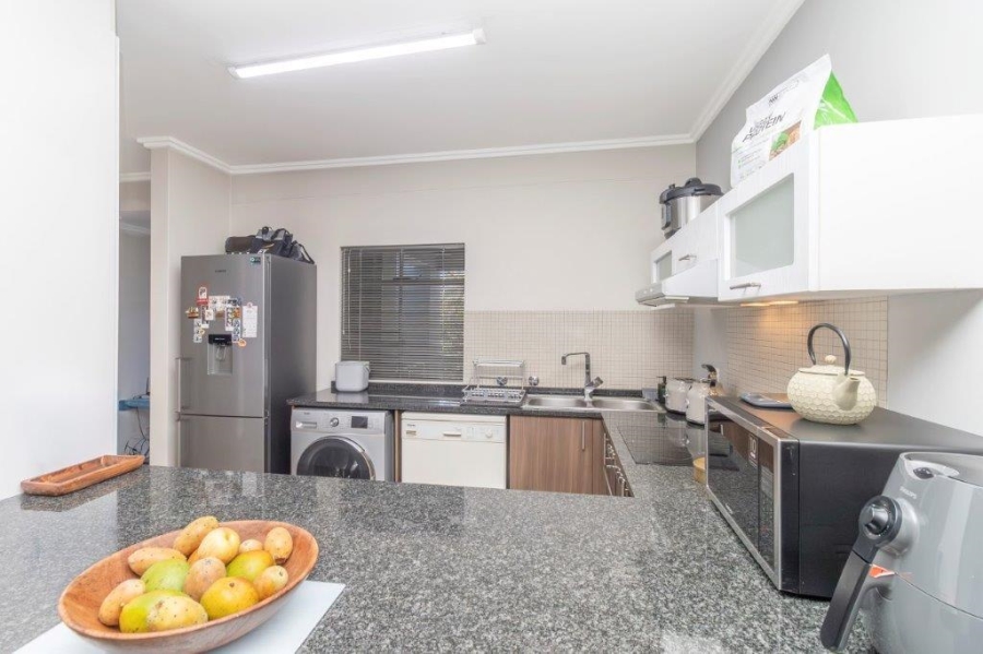 To Let 2 Bedroom Property for Rent in Morningside Gauteng