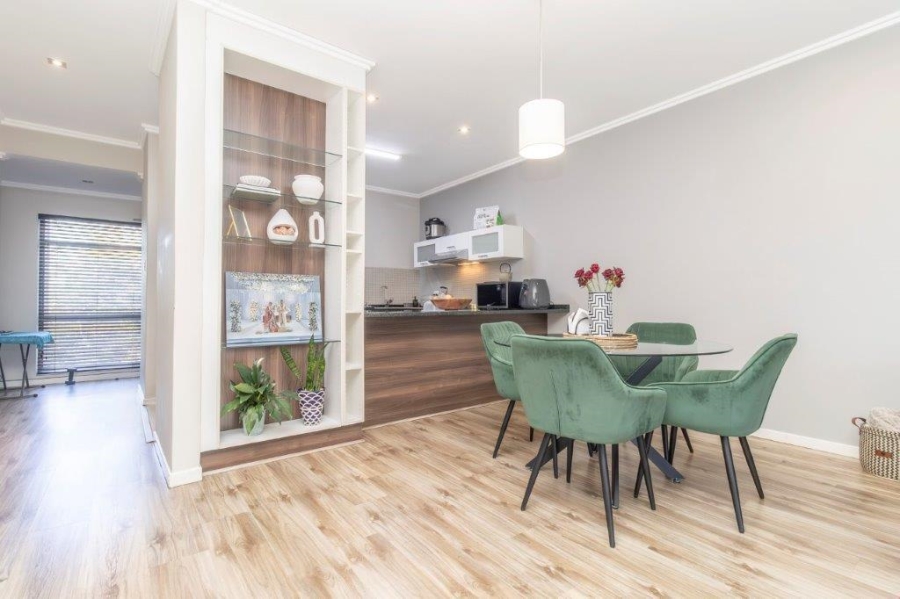 To Let 2 Bedroom Property for Rent in Morningside Gauteng