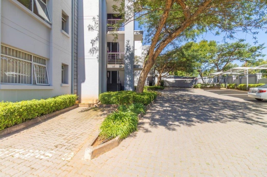 To Let 2 Bedroom Property for Rent in Morningside Gauteng