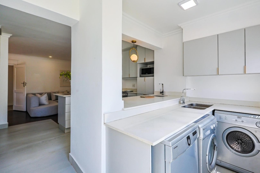 To Let 5 Bedroom Property for Rent in Silver Lakes Gauteng